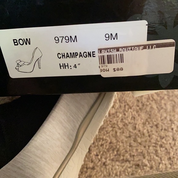 Johnathan Kayne formal heels - Picture 5 of 5